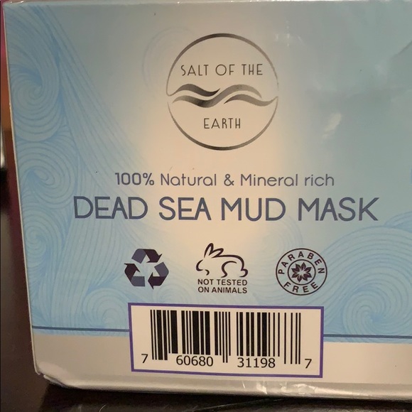 New and Sealed Dead Sea Mud Mask w Essential Oil - Picture 2 of 3